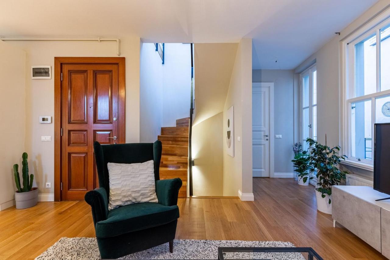 Mesmerizing Flat With Bosphorus View In Beyoglu Appartement