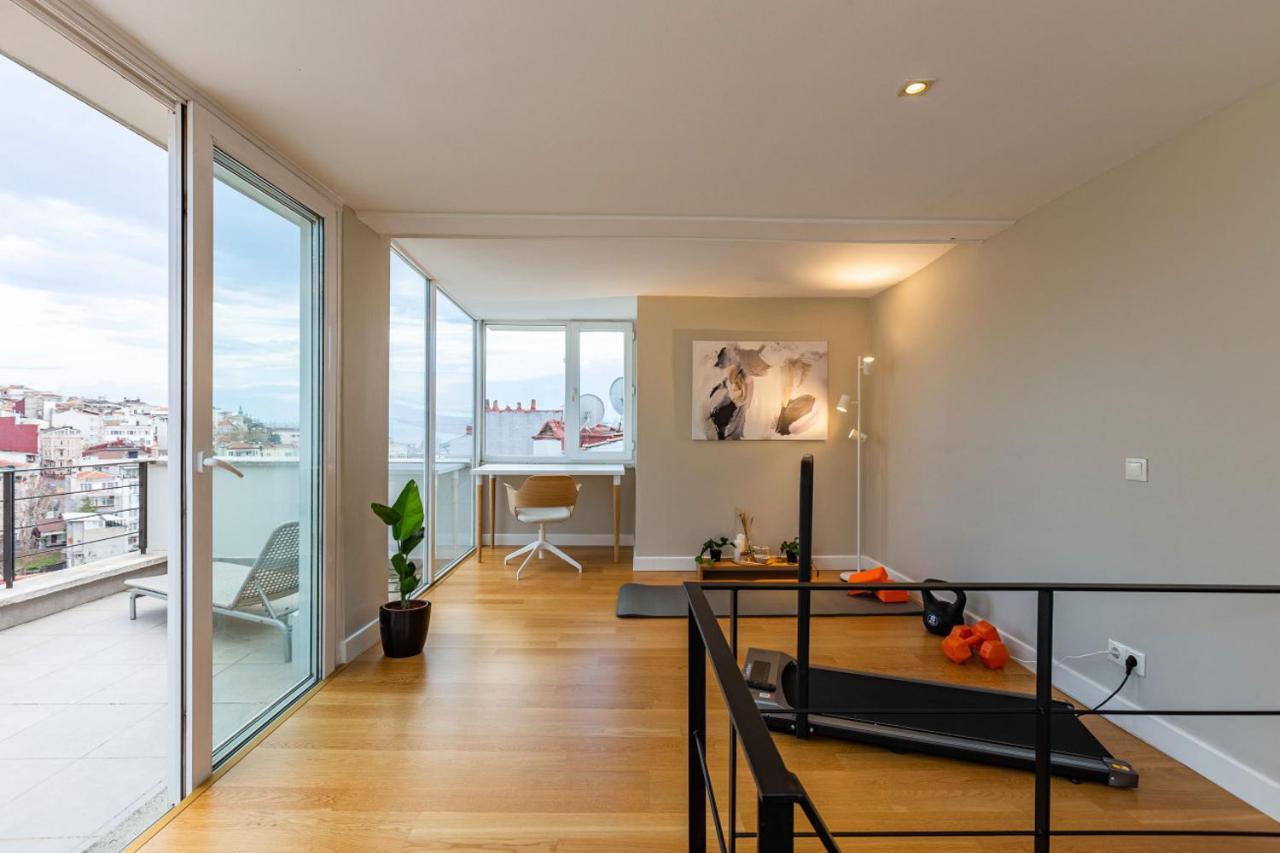 Mesmerizing Flat With Bosphorus View In Beyoglu Appartement Istambul